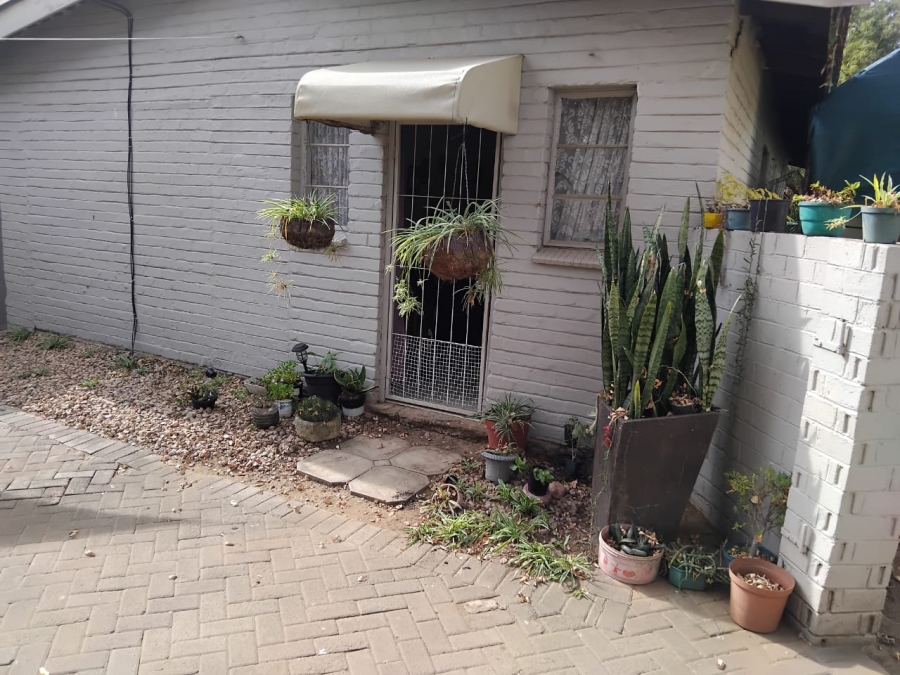 3 Bedroom Property for Sale in Wilkoppies North West